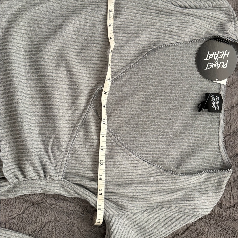 Gray Ribbed Wrap Top - Picture 2 of 3